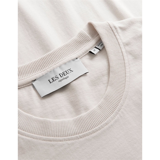 Les Deux Deacon T-Shirt Beige