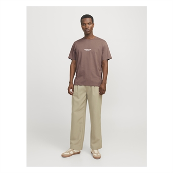 Lækker crew neck t-shirt i støvet brun fra Jack & Jones