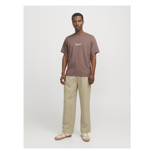 Lækker crew neck t-shirt i støvet brun fra Jack & Jones