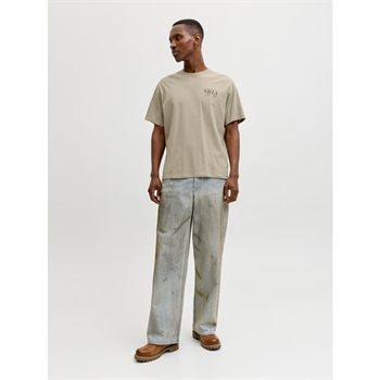 Moderne brun t-shirt med print på ryggen fra Jack & Jones