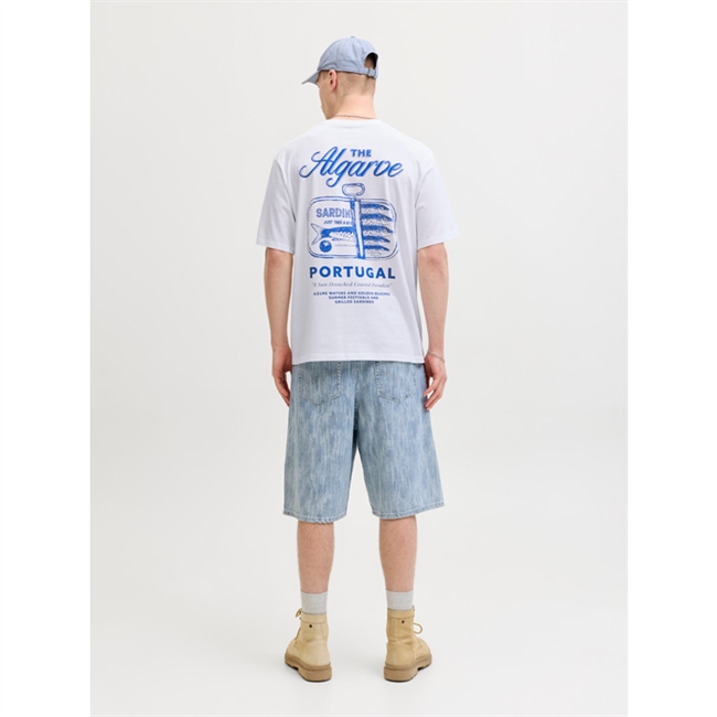 Moderne t-shirt i hvid med blåt print på ryggen fra Jack & Jones