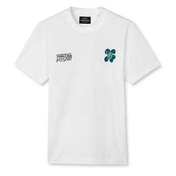 Smart hvid t-shirt fra Mads Nørgaard med print.