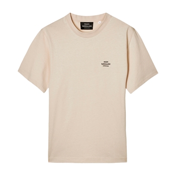 Klassisk pæn t-shirt i lys sand farve med logo fra Nørgaard