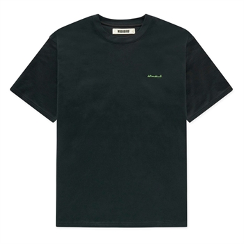 Moderne t-shirt i sort med print på ryggen fra Woodbird