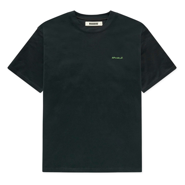 Moderne t-shirt i sort med print på ryggen fra Woodbird