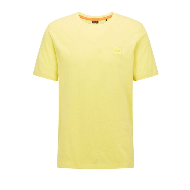 Smart gul t-shirt i regular fit.