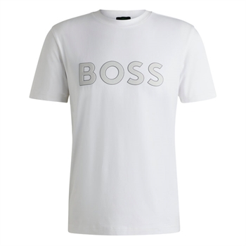 Flot hvid t-shirt fra BOSS med stort logo på brystet.