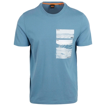 Fotoprintet blå t-shirt fra BOSS.