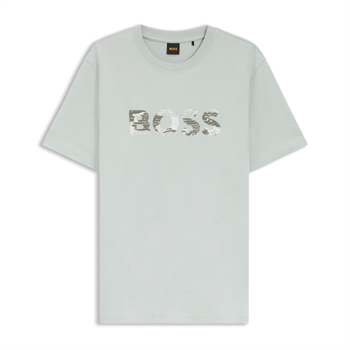 Klassisk t-shirt i farven støvet lysegrøn med logo fra BOSS