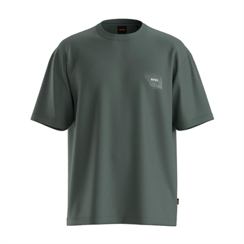 Moderne klassisk t-shirt i farven duset grøn med logo fra BOSS