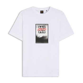 Klassisk hvid t-shirt med print i fronten fra BOSS