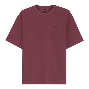 Stilsikker rød t-shirt med logo på brystet fra BOSS