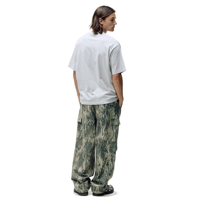Bareen Box Fit Camo Logo T-Shirt Lysegrå