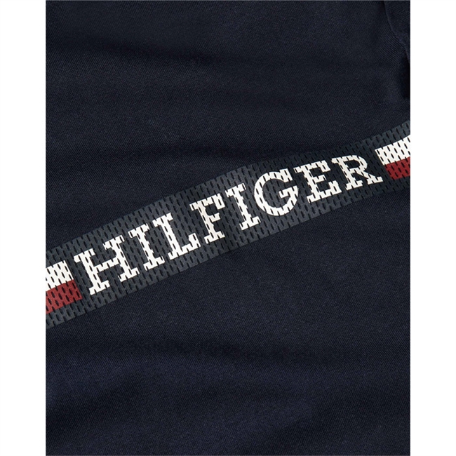 Mørkeblå logo t-shirt i regular fra Tommy Hilfiger.