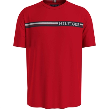 Lækker rød logo t-shirt i regular fra Tommy Hilfiger.