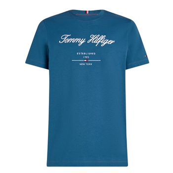 Lækker støvet blå t-shirt fra Tommy Hilfiger med logo