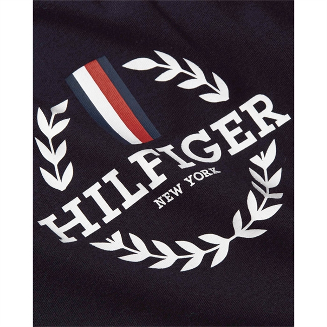 Slim Fit T-Shirt i Navy fra Tommy Hilfiger m/ Print på brystet