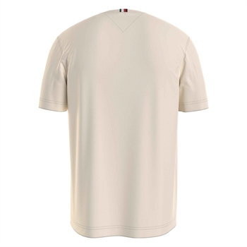 Lækker T-Shirt fra Tommy Hilfiger med farverigt brodering