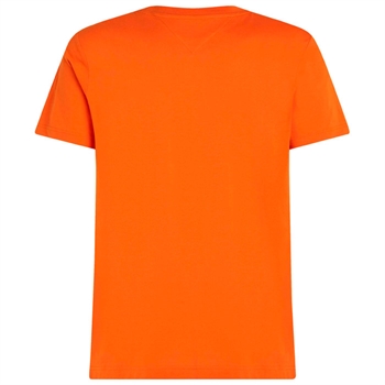 Smart T-shirt med logo i orange fra Tommy Hilfiger.