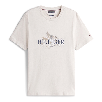 Flot sand farvet t-shirt med blåt print på brystet fra Tommy Hilfiger