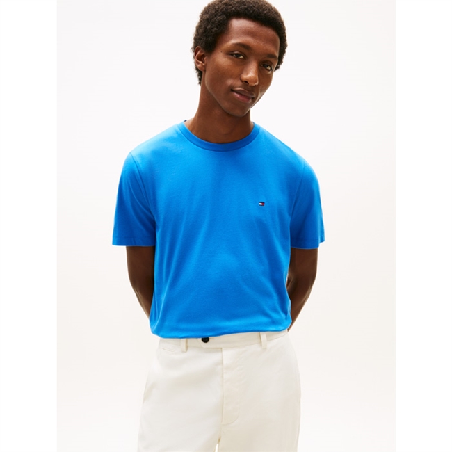 Klassisk lyseblå t-shirt med logo fra Tommy Hilfiger
