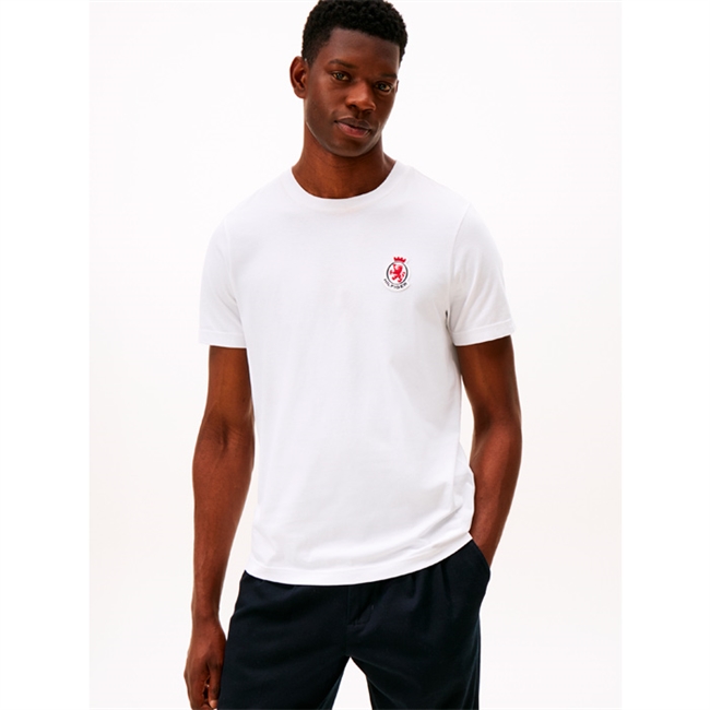 Pæn hvid t-shirt med crest logo fra Tommy Hilfiger