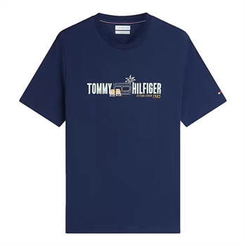 Stilren sommerlig t-shirt i mørkeblå med logo fra Tommy Hilfiger