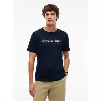 Tommy Hilfiger Brand Love Graphic T-Shirt Navy Blå