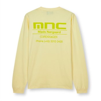Lækker langærmet t-shirt i støvet gul fra Mads Nørgaard