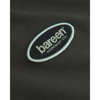 Sort bowler polo med logo på brystet fra Bareen