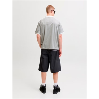 Moderne football t-shirt i grå og hvid fra Jack & Jones