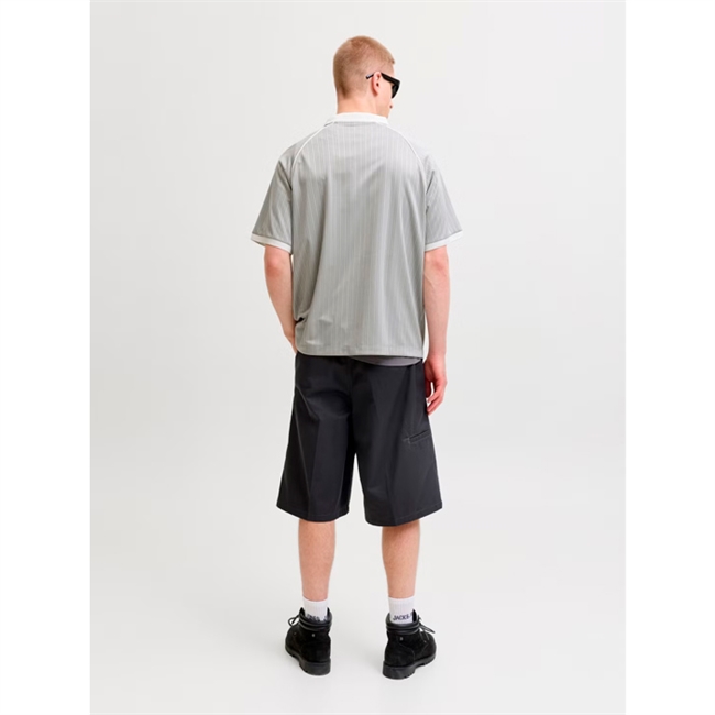 Moderne football t-shirt i grå og hvid fra Jack & Jones