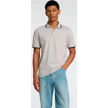 Flot sports polo i sand farve fra Selected