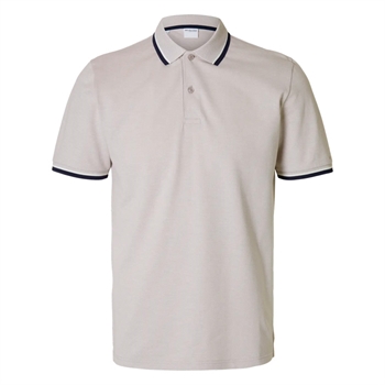 Flot sports polo i sand farve fra Selected