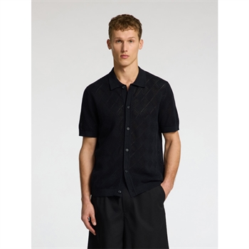 Moderne strikket polo med struktur i sort fra Selected