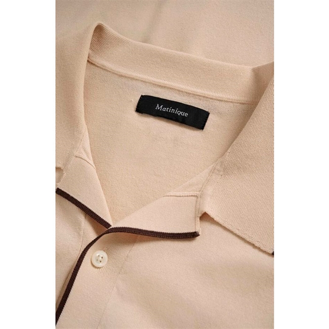 Moderne polo i beige fra Matinique