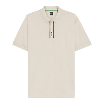 Flot beige performance polo med unikke detaljer fra BOSS