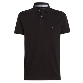 Sort Basis Polo med broderet logo fra Tommy Hilfiger.