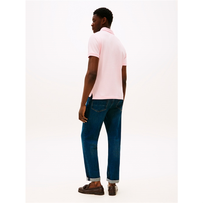 Moderne lyserød polo fra Tommy Hilfiger