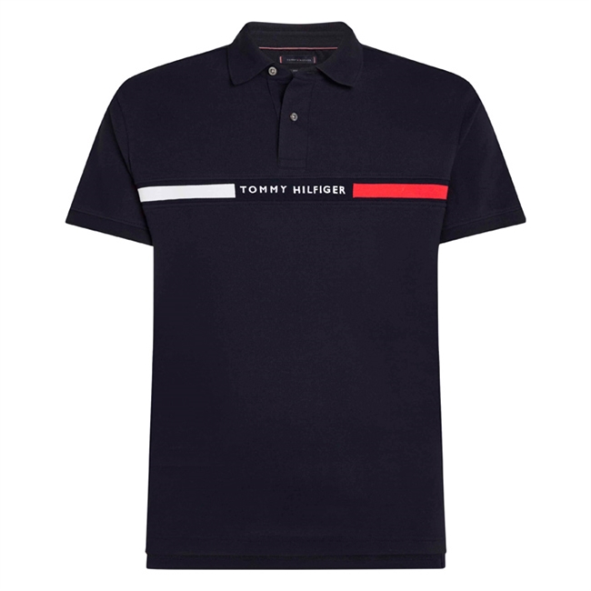 Stilrent og klassisk navy Polo fra Tommy Hilfiger med logo