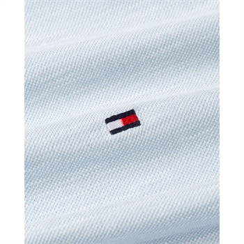 Stilren oxford polo i lyseblå fra Tommy Hilfiger