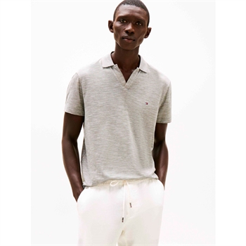 Stilren oxford polo i støvet grøn fra Tommy Hilfiger