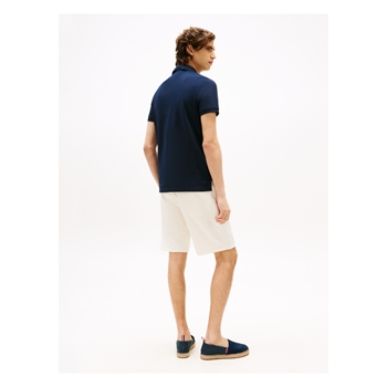 Stilrent og moderne navy polo fra Tommy Hilfiger med logo