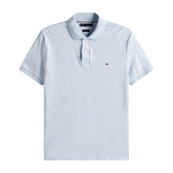 Stilren polo i lyseblå fra Tommy Hilfiger med logo