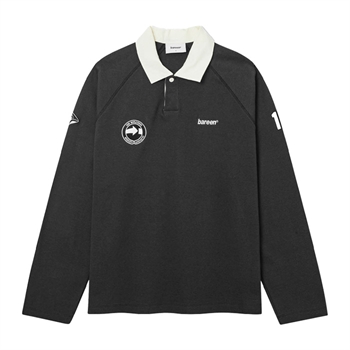 Stilren langærmet polo i sort med broderet logodetaljer fra Bareen