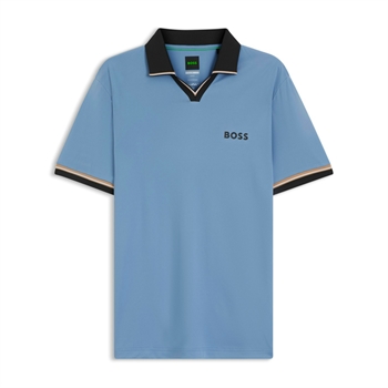 Moderne og pæn polo i lyseblå fra BOSS