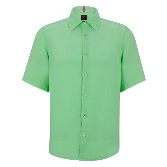 Smart og sommerlig lys grøn hør skjorte fra BOSS.