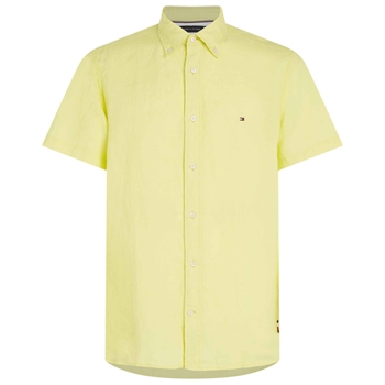 Frisk gul hør skjorte fra Tommy Hilfiger.