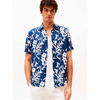 Smart printet kortærmet skjorte i blå og hvid fra Tommy Hilfiger.