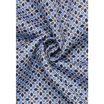 Pæn modern fit skjorte i blå med mønster fra Eterna